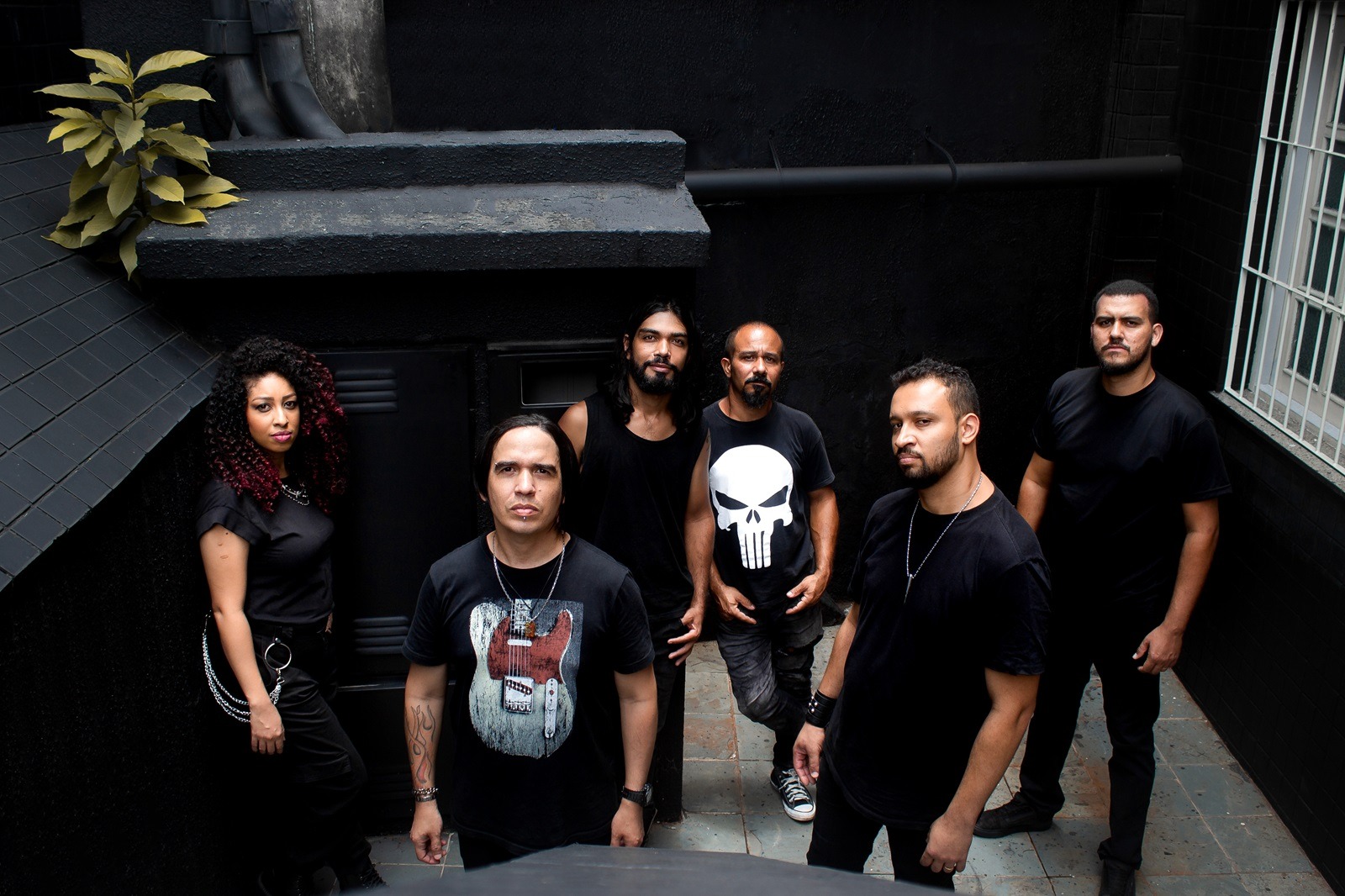 Banda Valência fortalece a cena do rock com “Missio Dei”, single sobre o sacrifício de Jesus